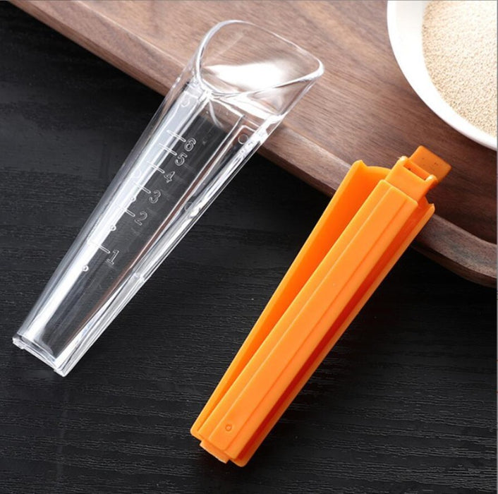 Baking Tool Yeast Weigher Dry Yeast Measurer Cup With Sealing Clip
